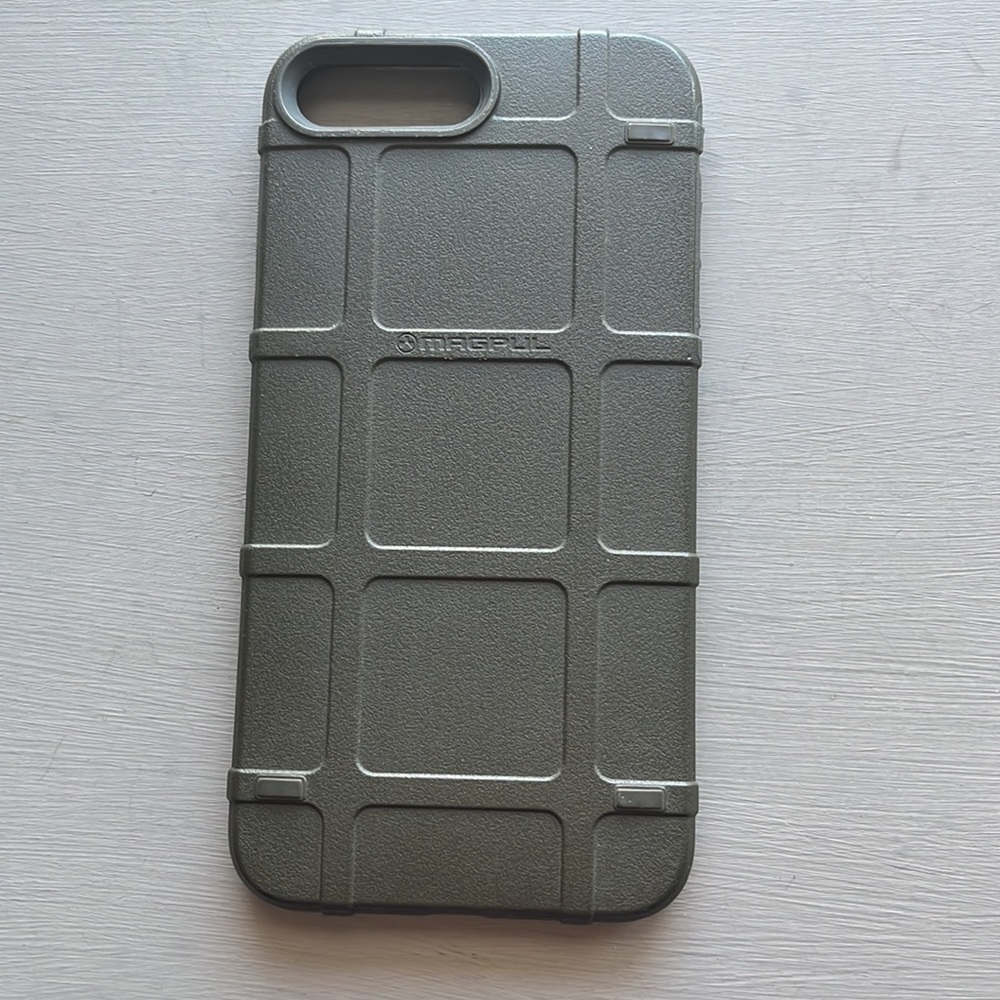 Magpul phone case for iPhone 8 Plus. - Picture 2 of 3